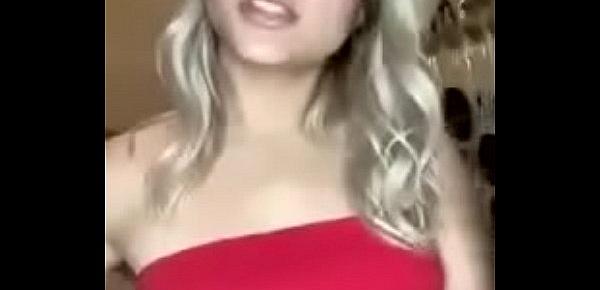  Quite The Hottie On Periscope